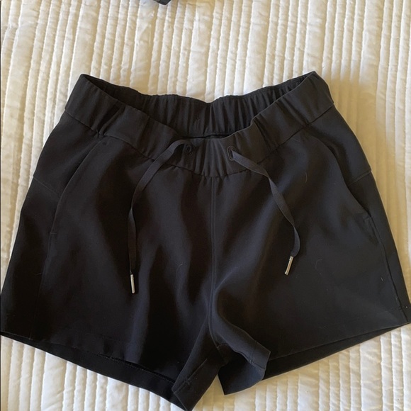lululemon athletica Pants - Lululemon on the fly shorts